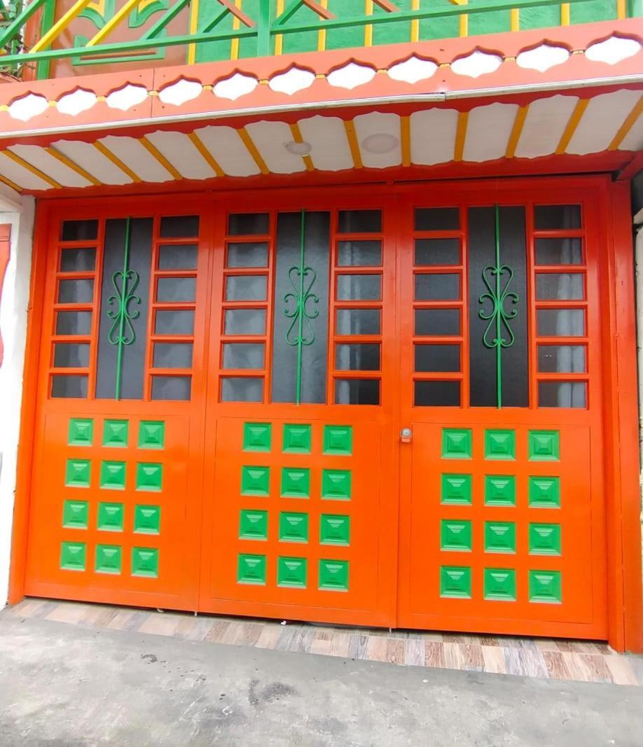 Casa Naranja